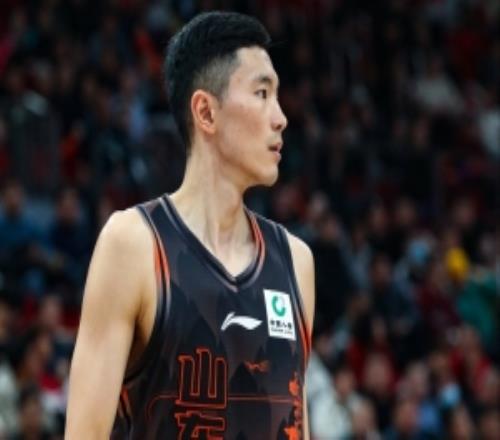 投得很堅決！陳林堅半場5中4高效拿下10分開場連拿5分