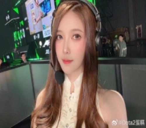 DOTA2解說蛋糕曬英雄亞冠現(xiàn)場照：上海日記
