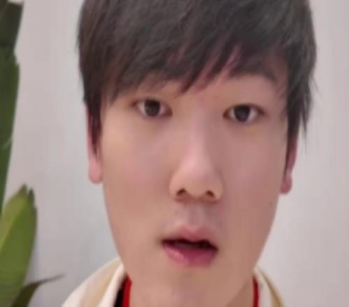 JackeyLove：在英雄選擇和打團(tuán)站位上做了調(diào)整，效果也還不錯
