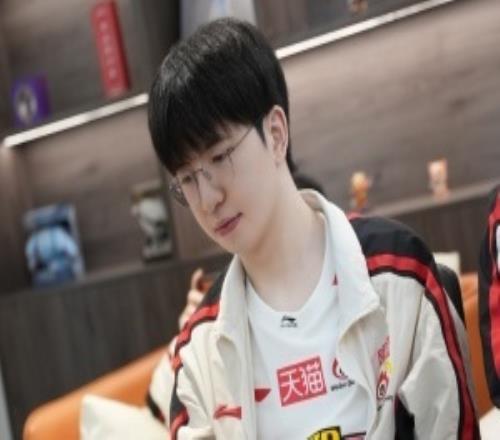 花最多的錢挨最疼的打爆料人：WB隊(duì)伍投資前三、下路引援AD位前二