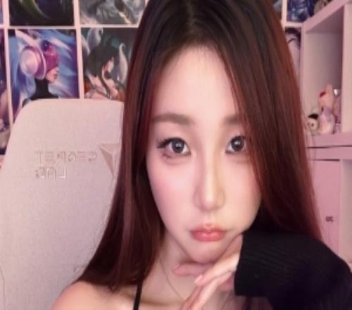 英文流解說Kitty曬照：過得還好嗎