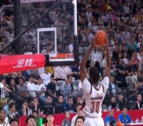 技驚四座！湖勇舊將達(dá)米安瓊斯神兵天降起飛獻(xiàn)平筐空接炸扣