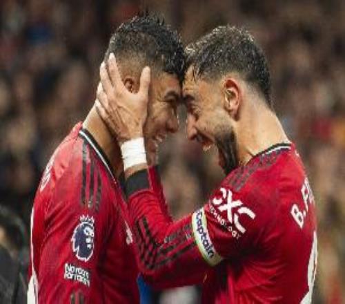 曼晚預測曼聯(lián)首發(fā)：卡塞米羅與B費坐鎮(zhèn)中場姆伯莫鋒線搭檔庫尼亞