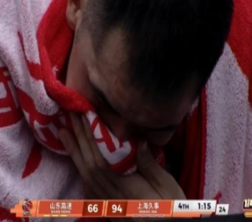 不甘心！球隊大比分落后場下陶漢林眼眶濕潤