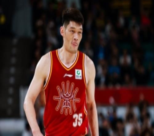 拼到5犯離場！葛昭寶10中5拿到13分2籃板3助攻