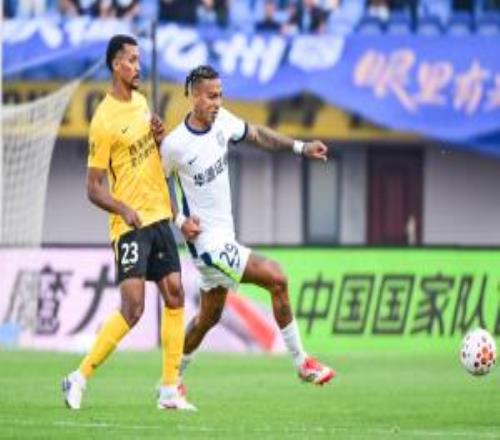 西海岸11三鎮(zhèn)遭遇7連平19歲楊展彭處子球李昊送點卡迪斯點射