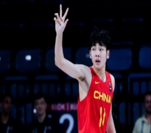 承諾加盟路易斯維爾！媒體人：張博源是國(guó)內(nèi)同年齡段頂級(jí)全能鋒線