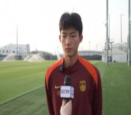 明日U17生死戰(zhàn)！趙松源：聽(tīng)主教練的安排就OK了最主要的還是心態(tài)