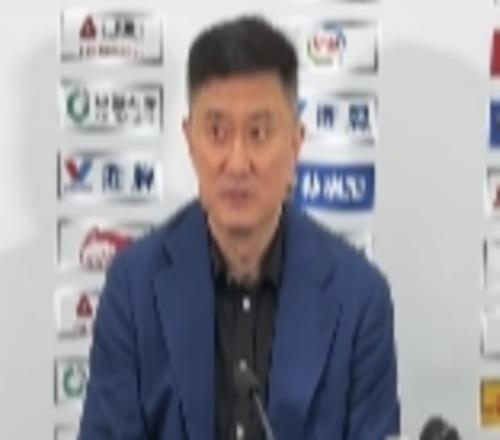 杜峰：沒有什么遺憾的我們都拿過11個(gè)總冠軍&很多球隊(duì)一個(gè)都沒有
