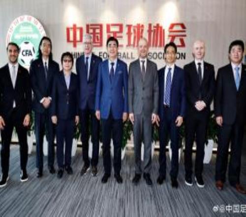 足協(xié)主席宋凱會(huì)見FIFA秘書長(zhǎng)及溫格，雙方就深化合作等交換意見