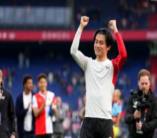 入選世界杯名單！上田綺世本賽季荷甲炸裂數(shù)據(jù)，31場25球奪金靴