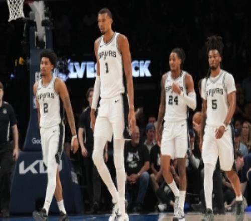 比爾西蒙斯：馬刺連續(xù)三年選中好球員未來十年他們都能爭冠
