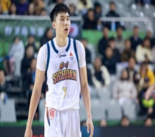 媒體人：齊麟、段睿騏、石奎、隰泰誠將離開本期中國男籃短訓營