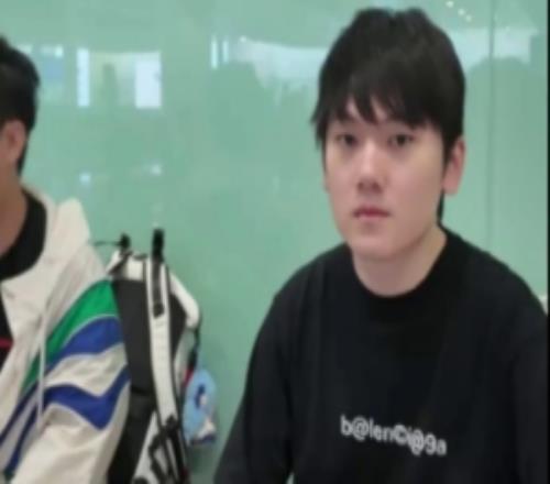 JackeyLove：感謝一直支持我們的粉絲朋友們，季后賽加油