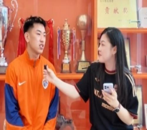 李蘇達(dá)：海牛俱樂(lè)部一直在悉心培養(yǎng)我，個(gè)人目標(biāo)能助攻幾個(gè)球