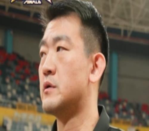 王博：比賽打到現(xiàn)在大家都沒有太大秘密主要看場上發(fā)揮和執(zhí)行力