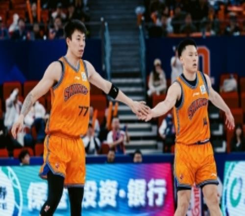 體壇周報：總決賽33分慘案背后，是國內球員發(fā)揮云泥之別