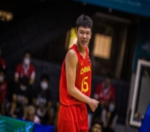 王俊杰&楊瀚森回歸后中國(guó)男籃如何解說(shuō)：能贏(yíng)日本鋒線(xiàn)厚度不錯(cuò)