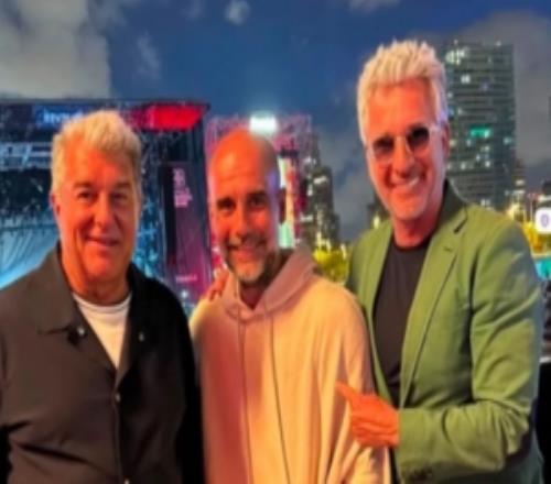 世體：拉波爾塔和瓜迪奧拉現身音樂節，一起觀看演出并合影