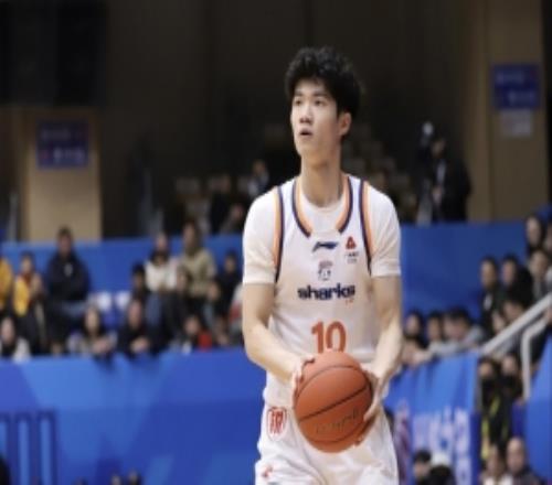 偰李永煒：我們是一支非常非常團結的球隊希望明年繼續沖冠
