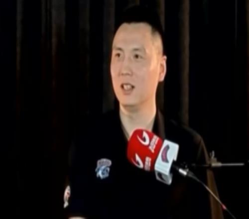 本賽季哪個(gè)外援是你定的盧偉：感謝領(lǐng)導(dǎo)信任4個(gè)都是我定的