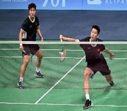 馮彥哲黃東萍20金俊英李幽琳，晉級澳大利亞羽毛球公開賽16強
