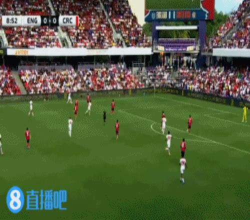 戈登左路1V1突破下底后倒三角回敲,赖斯跟进扫射得手,英格兰1-0领先