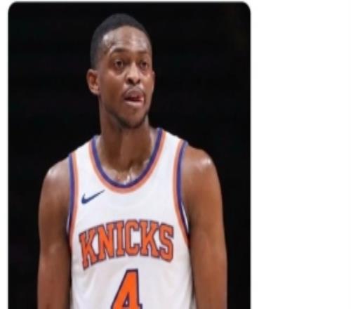 纽约球迷狂喜：特朗普诅咒被打破&没哨子马刺啥也不是福克斯MVP
