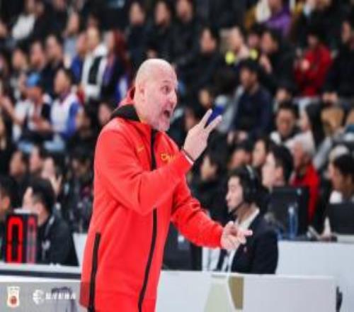 58岁乔尔杰维奇将执教土耳其球队在中国男篮下课后首度拿起教鞭