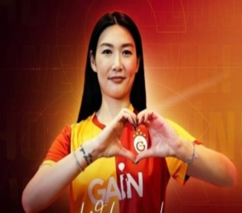 博主總結(jié)楊莉娜留洋數(shù)據(jù)：出場(chǎng)6次首發(fā)1次，場(chǎng)均出場(chǎng)21分鐘