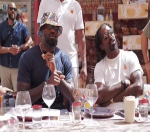 JR：外界总往我身上泼脏水而詹姆斯认可我的人品这对我意义非凡