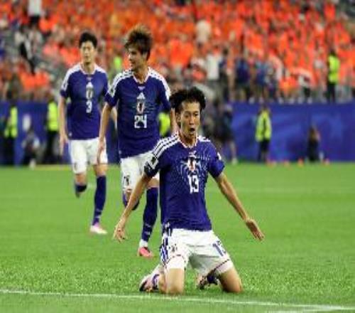 日媒:日本队今日训练后全队开赴达拉斯,久保建英缺席训练