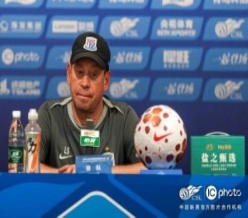 斯盧茨基：金順凱初步診斷為肋骨骨折，將留在大連的醫院治療