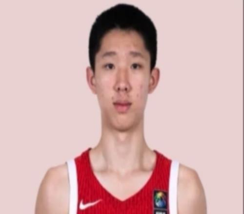 媒体人:立陶宛研究张宇辰的投射知道他瘦弱对抗不足提前给对抗