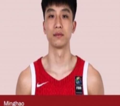 拼尽全力!石洺豪13中7空砍全队最高18分外加4断罚球4中4