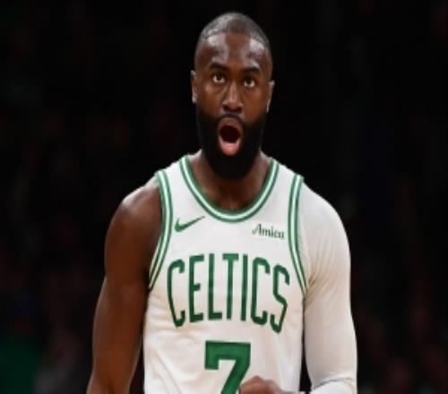 整整十年時光！杰倫布朗綠軍生涯5次入選全明星24年榮膺FMVP