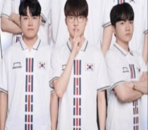 沿虚线撕开亚运会英雄联盟项目韩国代表队的定妆照出炉