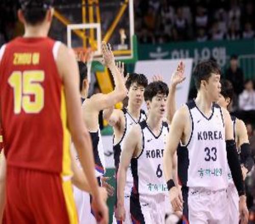 媒体人:韩国男篮一只脚踏上悬崖存在无法进世预赛第二轮的风险
