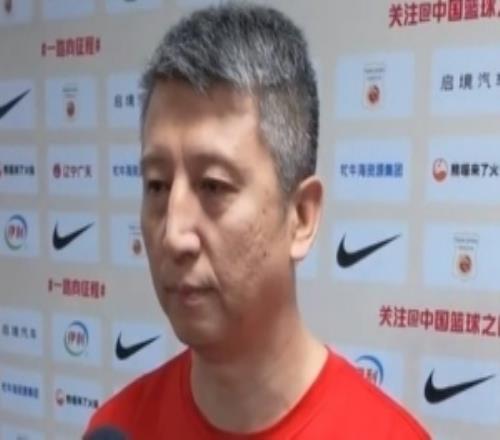 郭士强:对阵日本会做好任何困难的准备把训练要求的重点执行好