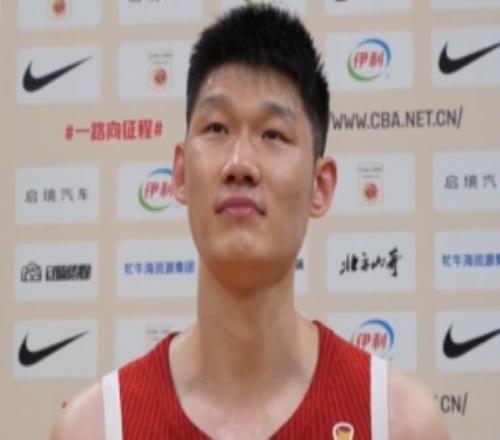 胡金秋赛后哽咽:我能做的还是太少了感觉自己还是差很多