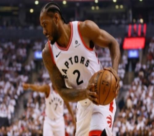 马特邦纳:我怎么也想不到小卡会回猛龙他是联盟前5球员