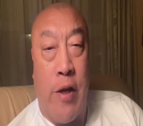 馬健：目前湖人完全按東契奇要求打造陣容他們?cè)谀７庐?dāng)年獨(dú)行俠