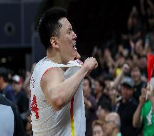 中國男籃激活了鋒線李弘權的發揮起到重要作用龐崢麟也被激活了