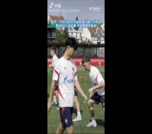恭喜！17歲萬項(xiàng)入圍紅星U19隊(duì)季前集訓(xùn)24人名單，開啟新賽季備戰(zhàn)