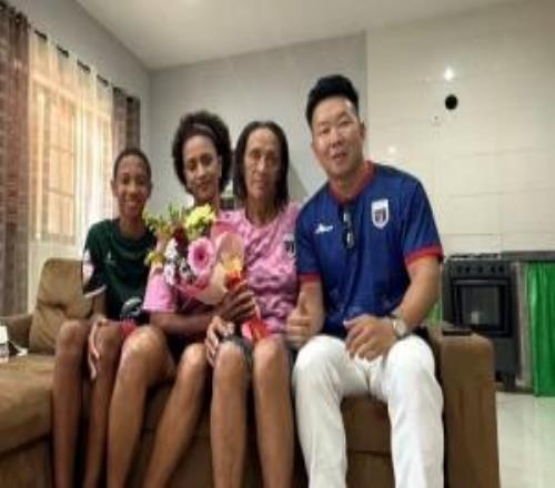 中國商人：不太相信佛得角邀請國足被婉拒說法沃齊尼亞不碰煙酒