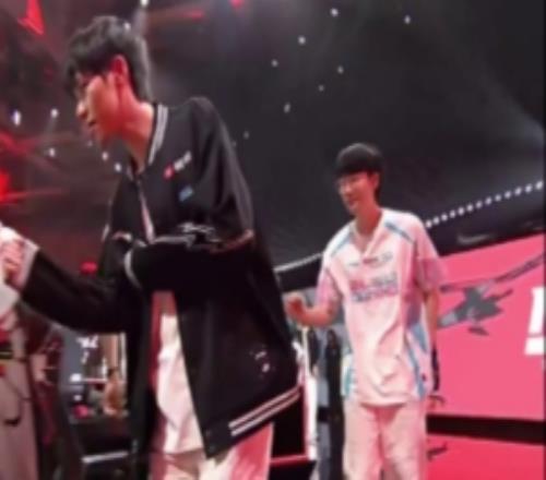 MSI賽事高光：BLG橫掃LYON晉級2026MSI勝者組決賽！