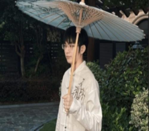 AL分享選手照片：快哉快哉，五位小生這廂有禮了