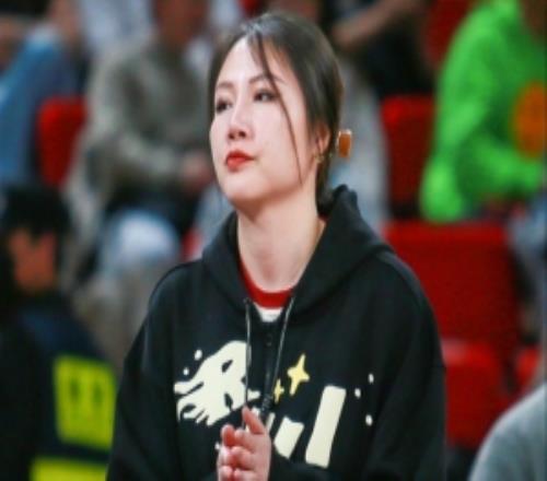 手握榜眼签!媒体人:江苏管理层现身秦皇岛观战CUBAL全国四强赛