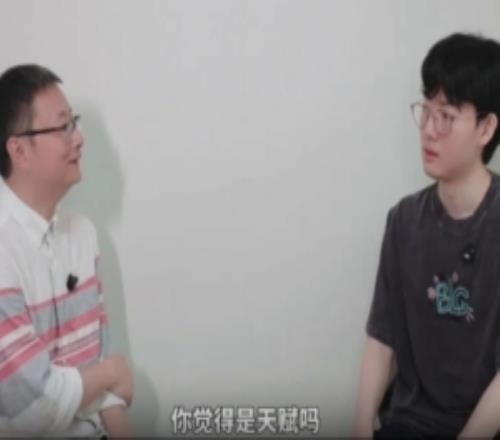 Viper谈中文说的好:因为太想赢了复盘我要表达想法有很多想说
