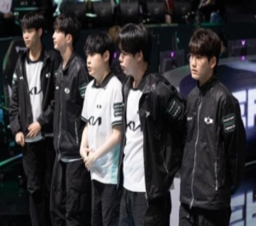 韩媒记者:DK选手年薪据传约为30亿韩元约1371万RMB